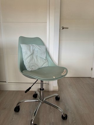 Silla de escritorio moderna color verde azulado