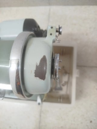 Máquina de coser Alfa De Luxe modelo 9029