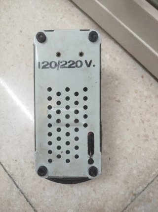 Máquina de coser Alfa De Luxe modelo 9029