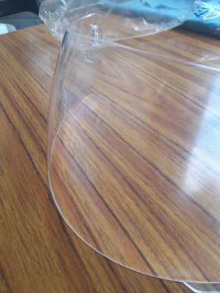 Visera transparente para casco
