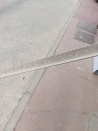 Esquineros marrones para construcción