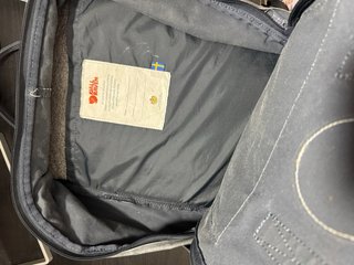 Mochila Fjallraven Kanken Gris Clásico
