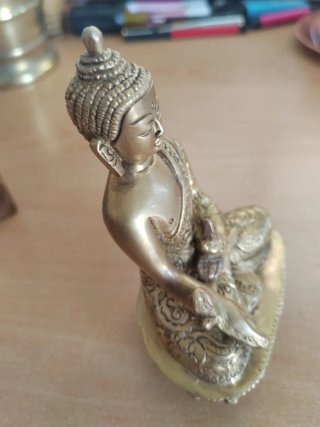 Buda Sanador con Flor de Loto