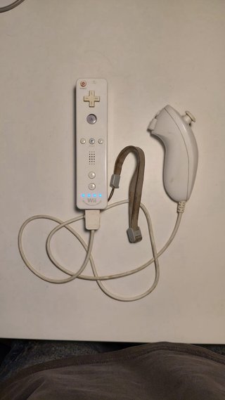 Nintendo Wii Blanca + Mando y Nunchuk