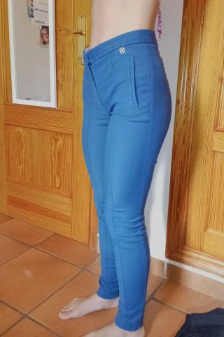 Pantalón pitillo azul Massimo Dutti