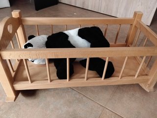 Entrega en mano.Cuna de madera para muñecas