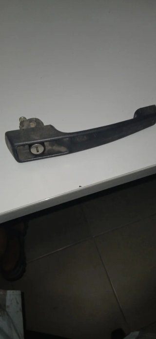 Bombín Puerta Exterior Mercedes-Benz ME 100