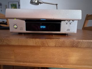 Denon DCD-F102  Reproductor CD (MP3)(No Funcional)