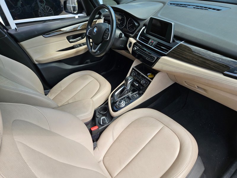 BMW Serie 2 218 d Gran Tourer 2015, foto 17