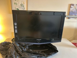 Samsung TV 24 HD
