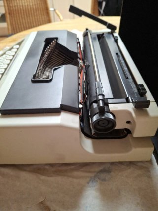 Máquina de escribir Olivetti Lettera 42