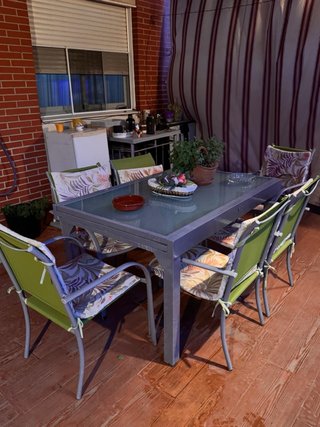 Mesa de jardín  extensible con 6 sillas