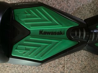 Hoverboard Kawasaki Negro y Verde