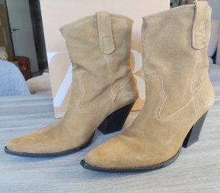 Botas Zara Serraje Tacón Ancho Beige