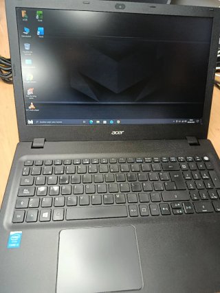 Portátil Acer EX2511-31DM Negro