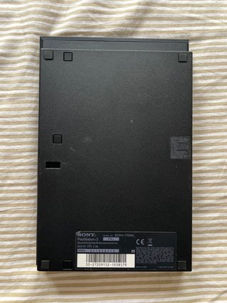 PlayStation 2 Slim +2 mandos + 8 juegos originales