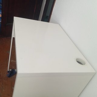 Escritorio IKEA Blanco con Balda