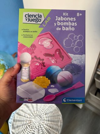 Kit Clementoni Jabones y Bombas de Baño 8+