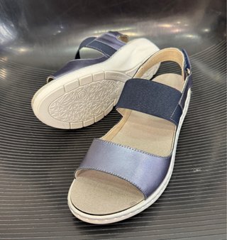 Sandalias Fluchos Azul y Plata