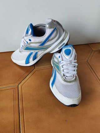 Zapatillas Reebok Blancas y Azules
