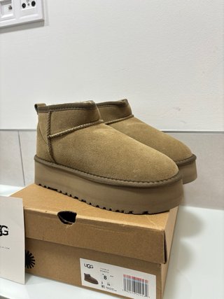 Botas UGG Beige Talla 39
