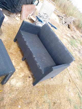 Conjunto Muebles Exterior: Sofá, Sillón y Mesa