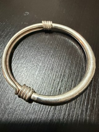 Pulsera de plata grabada