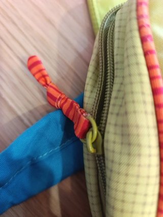 Mochila infantil de dinosaurio