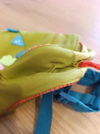 Mochila infantil de dinosaurio