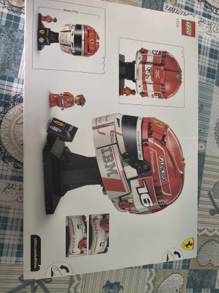 LEGO 43014 Scuderia Ferrari HP Charles Leclerc Hel