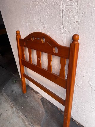 Cabecero de madera para cama