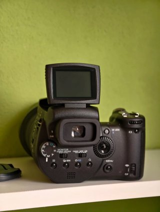 Sony Cyber-shot DSC-R1 Zeiss APS-C | Para reparar