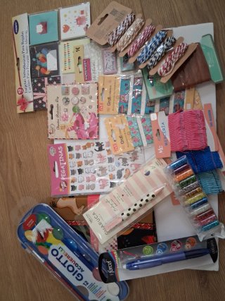 Lote de manualidades y scrapbooking