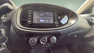 TOYOTA Aygo X Cross 1.0 VVTI 72CV Play