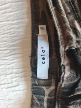Pantalones cargo camuflaje
