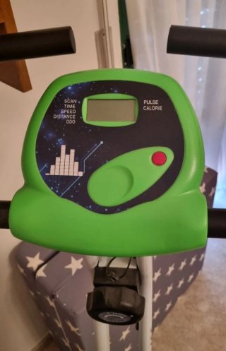 Bicicleta Estática Verde y Blanca plegable