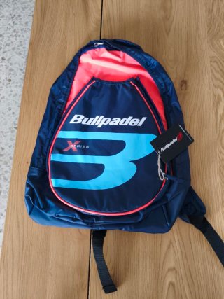 Mochila Bullpadel pádel azul y coral