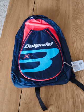Mochila Bullpadel pádel azul y coral