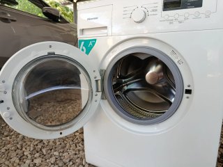 Lavadora Hisense Carga Frontal Blanca