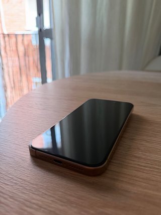 iPhone 16 Pro Max Dorado Como Nuevo
