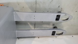 Transpaleta eléctrica REF.3202