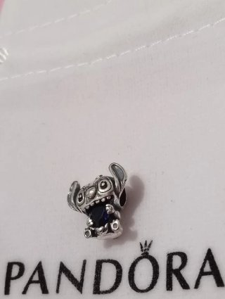 Charm Pandora Stitch Corazón Azul