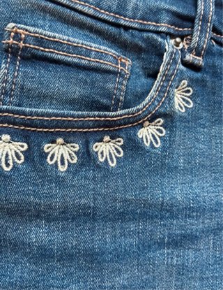 Shorts vaqueros Springfield florales