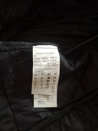 Chaqueta acolchada negra mujer