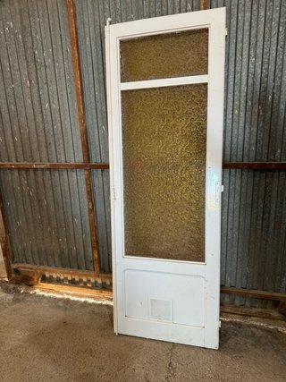 Puerta clásica/vintage con cristal ámbar