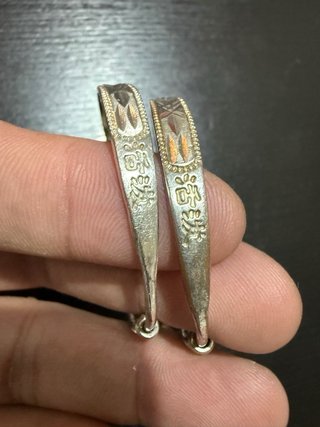 Pulsera de plata con caracteres chinos