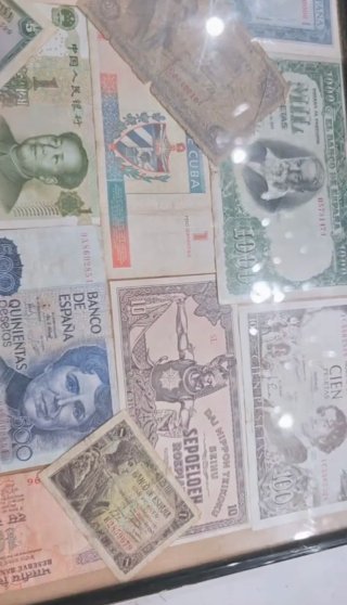 Colección de Billetes Internacionales