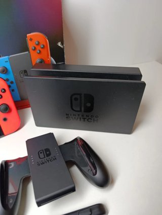 Consola Nintendo Switch 1 - V2 Azul/Rojo