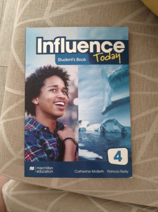 Influence Today 4 Student's Book - Macmillan