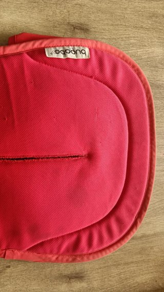 Funda verano Bugaboo color rojo.